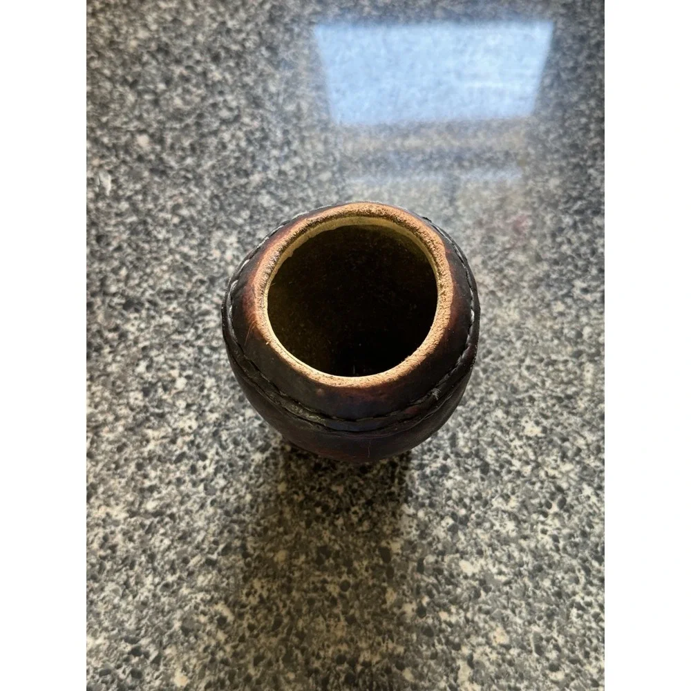 Mate / Torpedo Cup made of exclusive gourd for yerba mate with leather finish